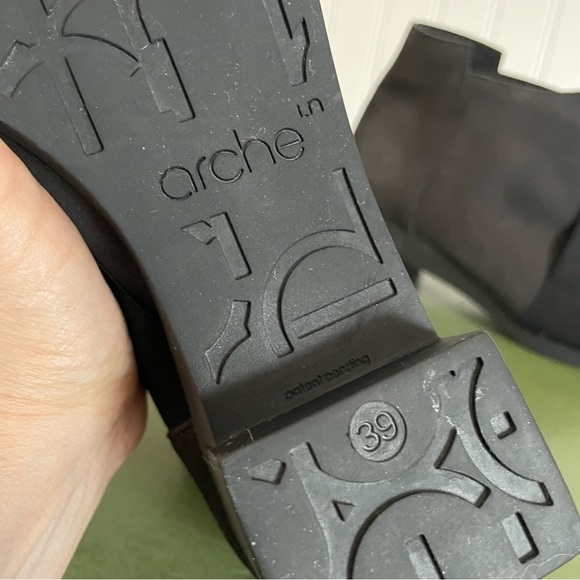 NWT Arche TATEBO Low Boots/Booties Handmade in Noir Nubuck Leather *France* - Picture 3 of 12